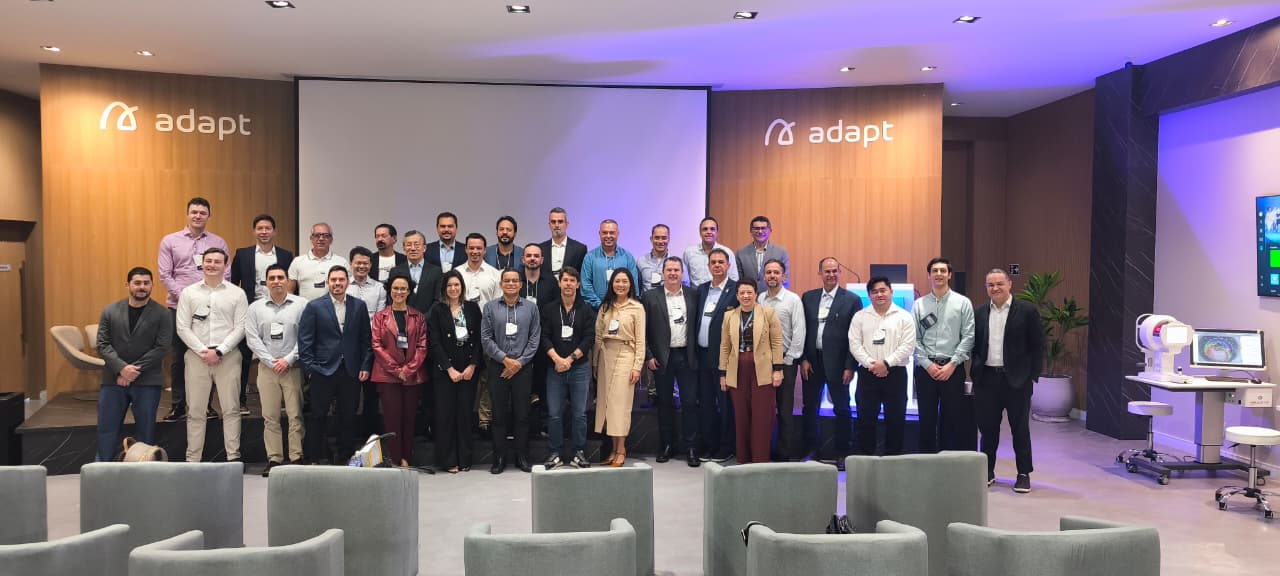 Refractive Summit Adapt